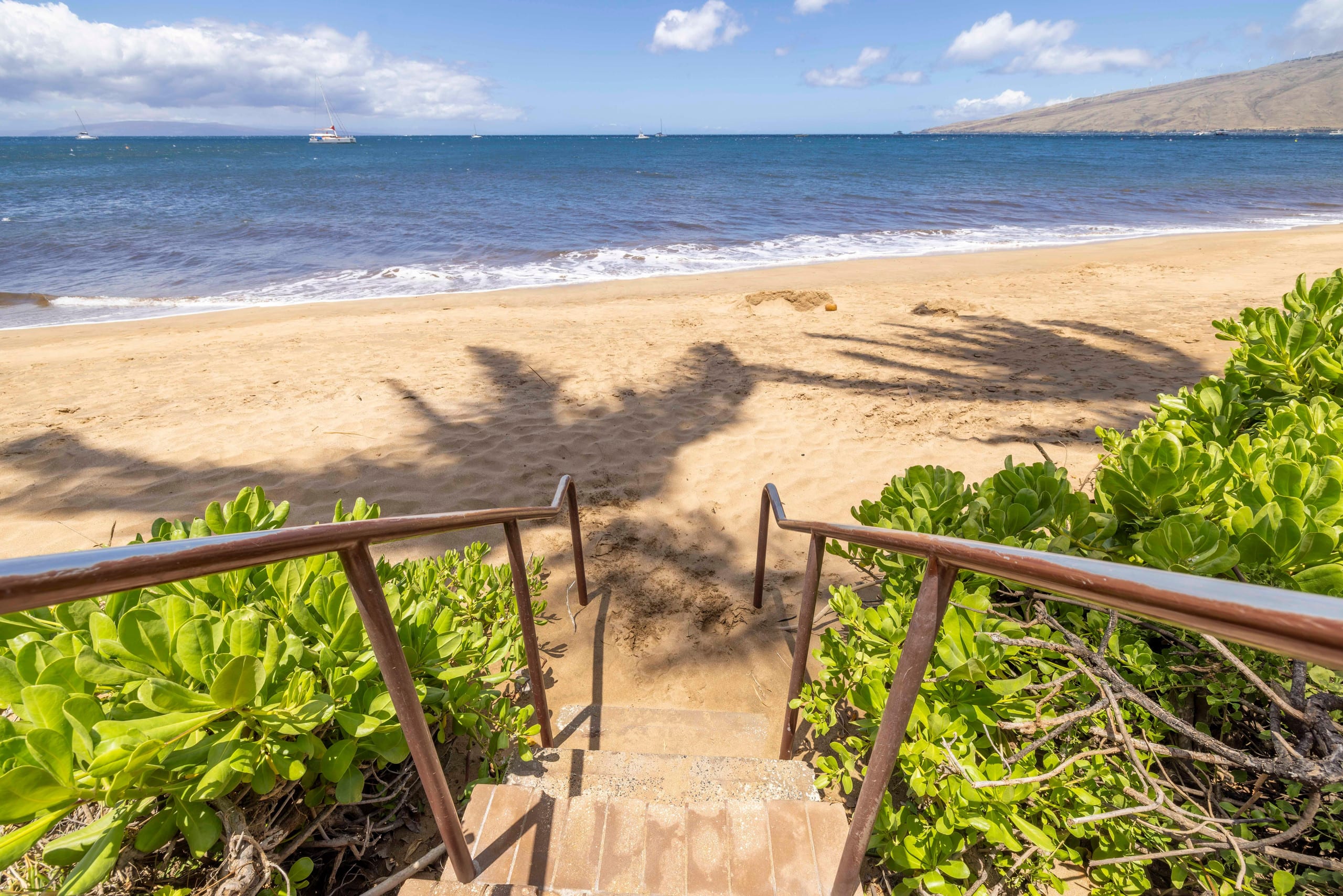 Oceanfront Kihei Beach 410-Gorgeous View - Image 15