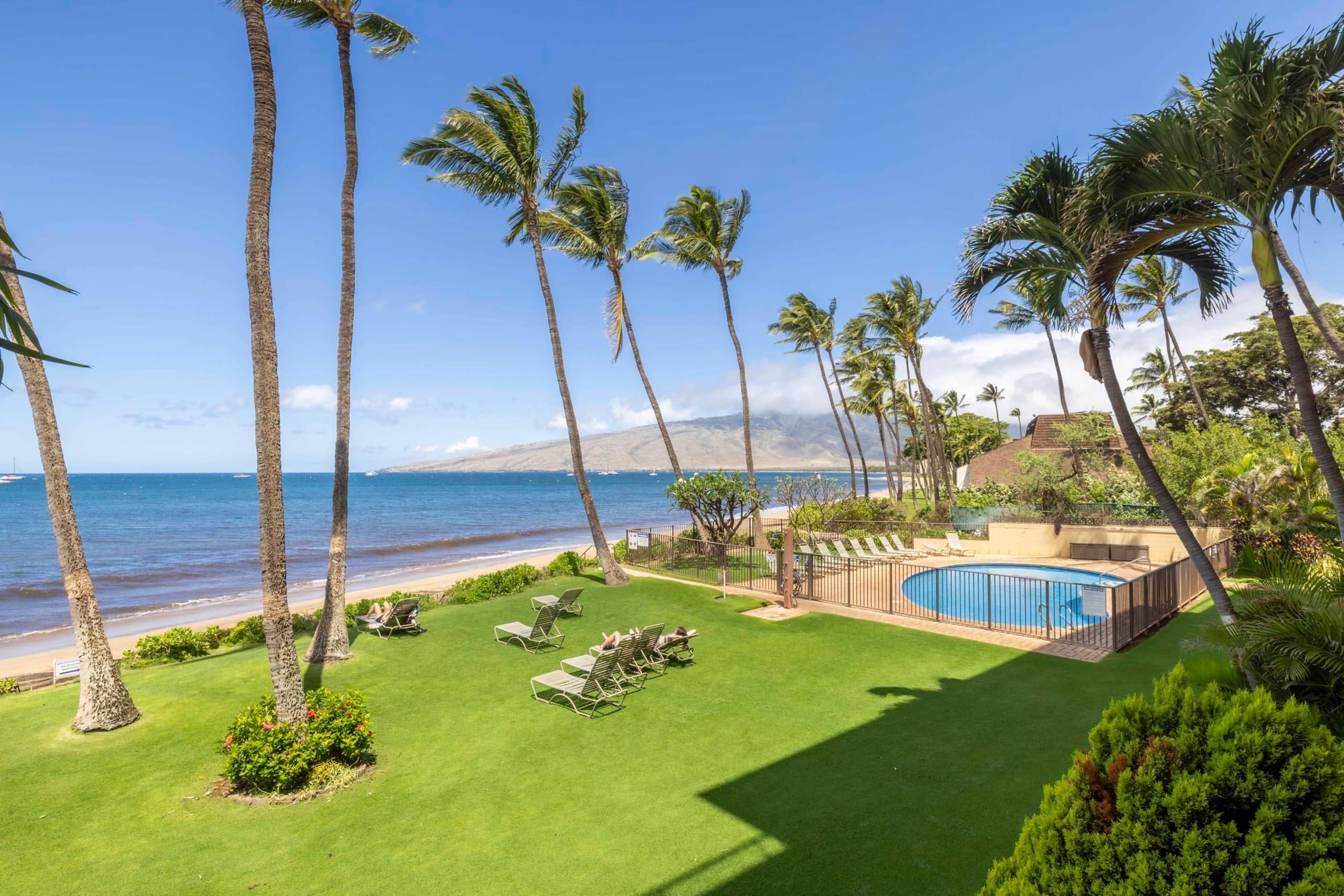 Oceanfront Kihei Beach 201 - 2-Bdrm Charming Condo - Image 38