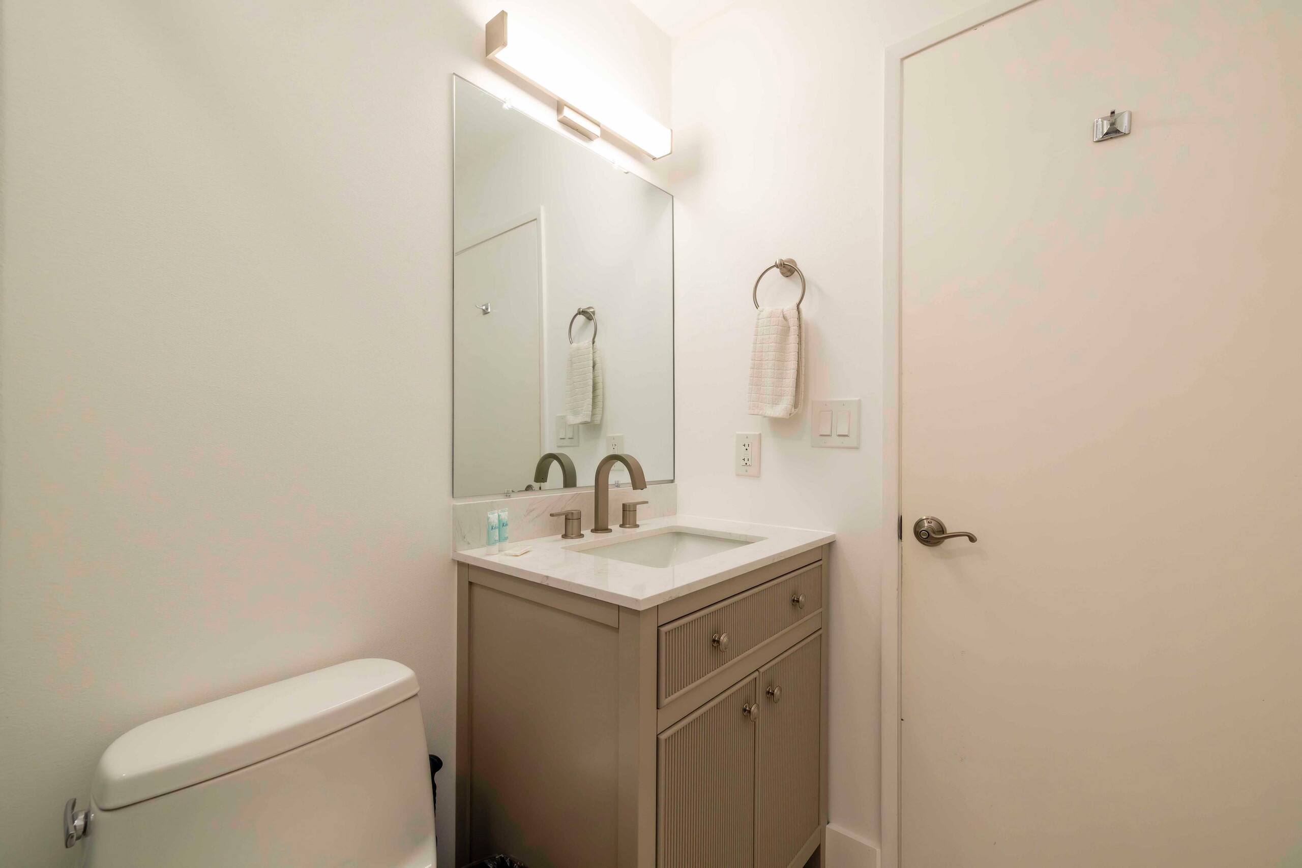 Gardenview Hono Kai B16 Quiet 1Bdrm Beachfront - Image 30