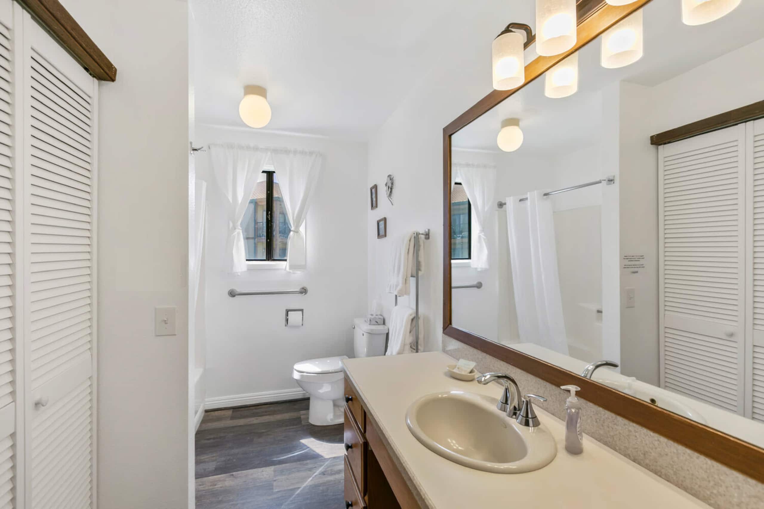Condo in Kapaa · ★4.84 · 2 bedrooms · 4 beds · 2 private baths - Image 14