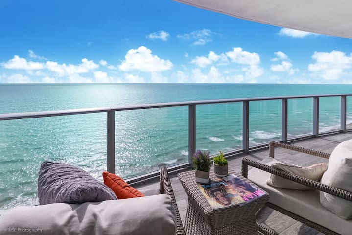 Modern 3 BDR Ocean Front at 4111 S. Ocean