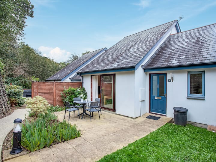Villa Gallery- 27073 - Falmouth