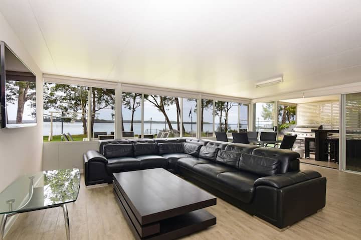 Island Point Paradise - South Coast