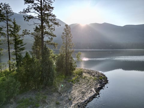 Heritage Retreat, Pet Friendly, Lake Blaine House!