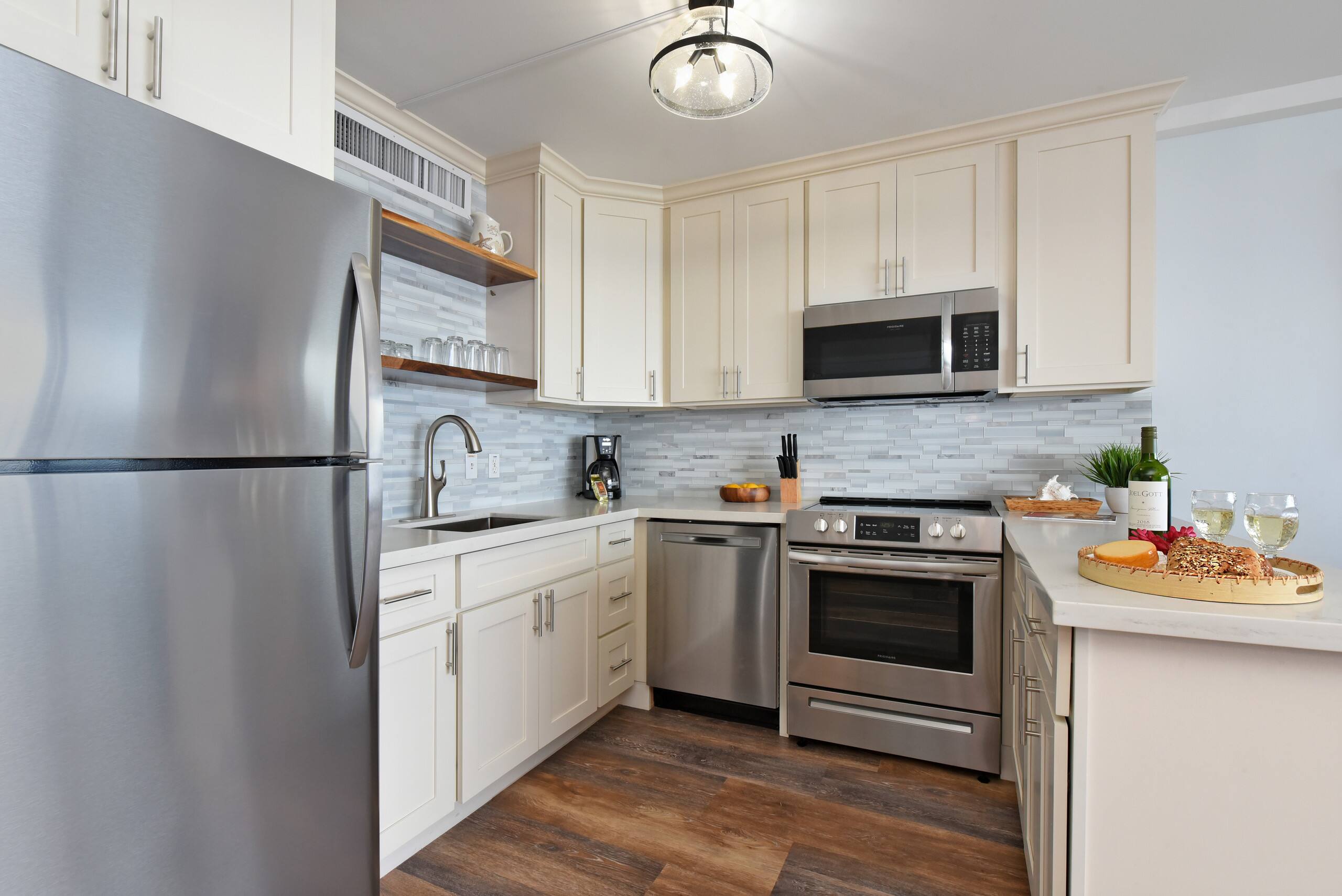 Condo in Lahaina · ★4.66 · 1 bedroom · 2 beds · 1 bath - Image 10