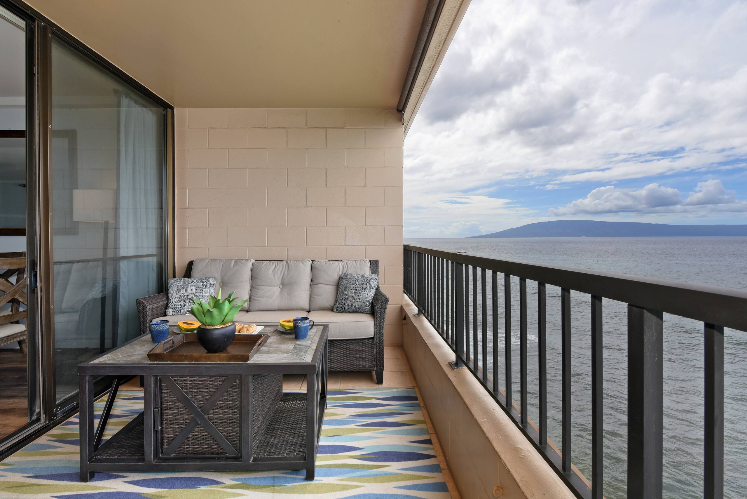 Condo in Lahaina · ★4.66 · 1 bedroom · 2 beds · 1 bath - Image 33