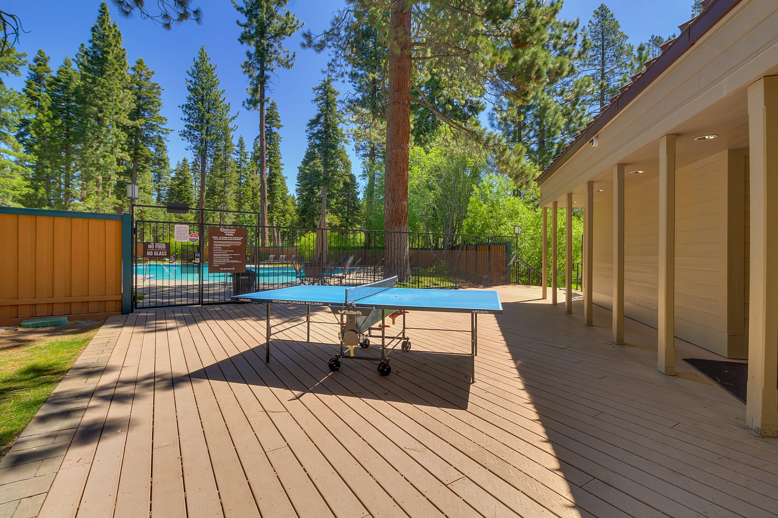 Carnelian Woods Townhome with Stone Fireplace - Photo 17