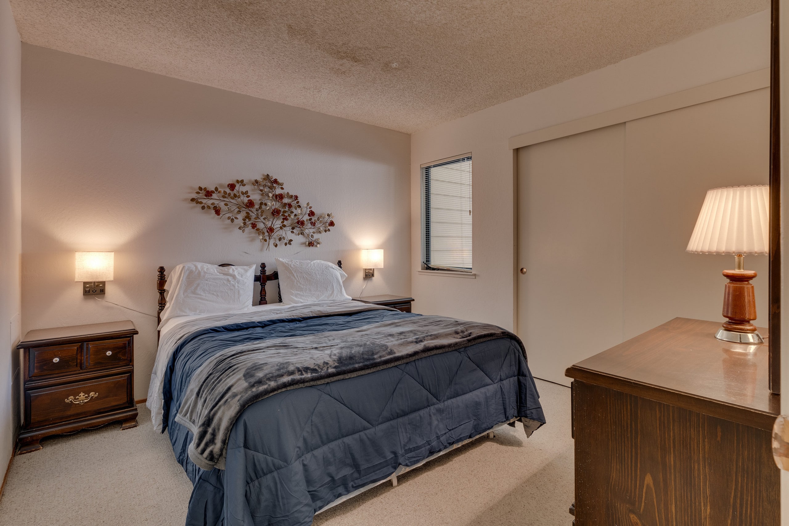 Carnelian Woods Townhome with Stone Fireplace - Photo 9