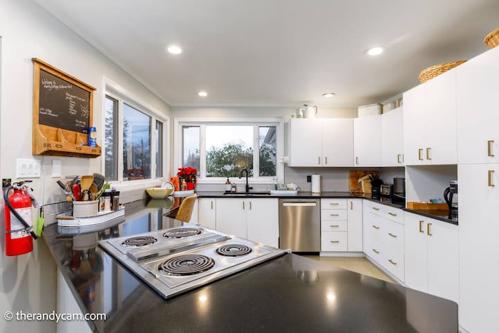 Family Cottage @ Horner Park