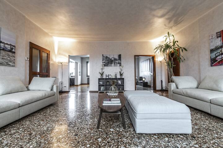 Bacino San Marco Exclusive View R&r gallery image 3