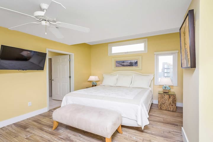 ห้องนอนใหญ่ขนาดใหญ่