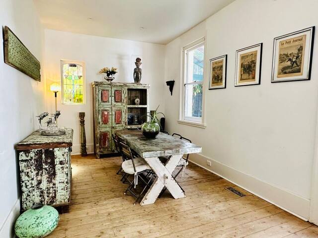 Elwood Eclectic Gem Walk to St Kilda beach gallery image 5