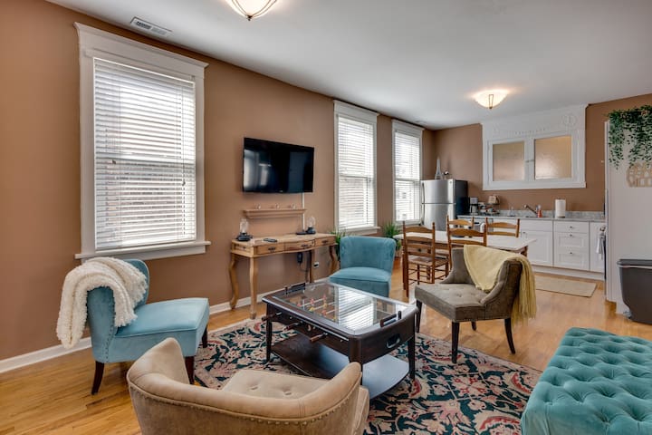 Warm & Comforting 4br/2ba In Andersonville