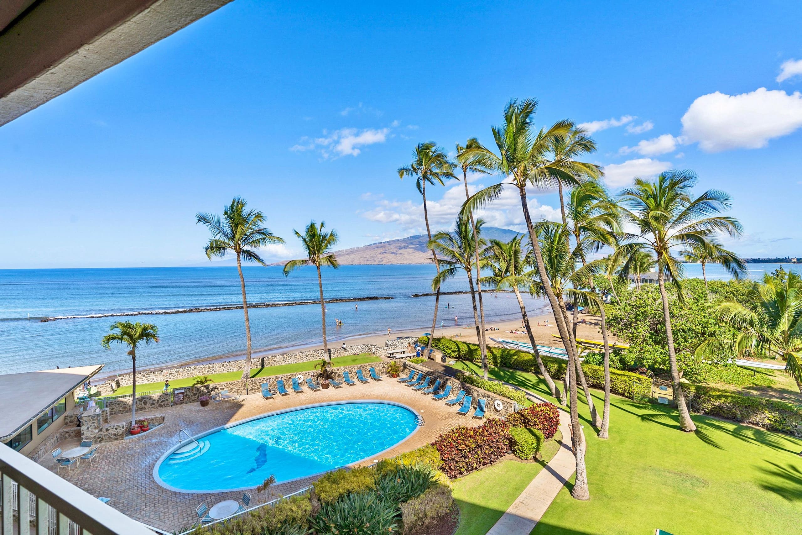 Condo in Kihei · ★4.93 · 2 bedrooms · 3 beds · 2 private baths - Image 1