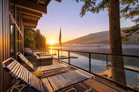 Lakefront|Dock|Hot Tub|Dogs|BBQ|NW Comfy Cabins