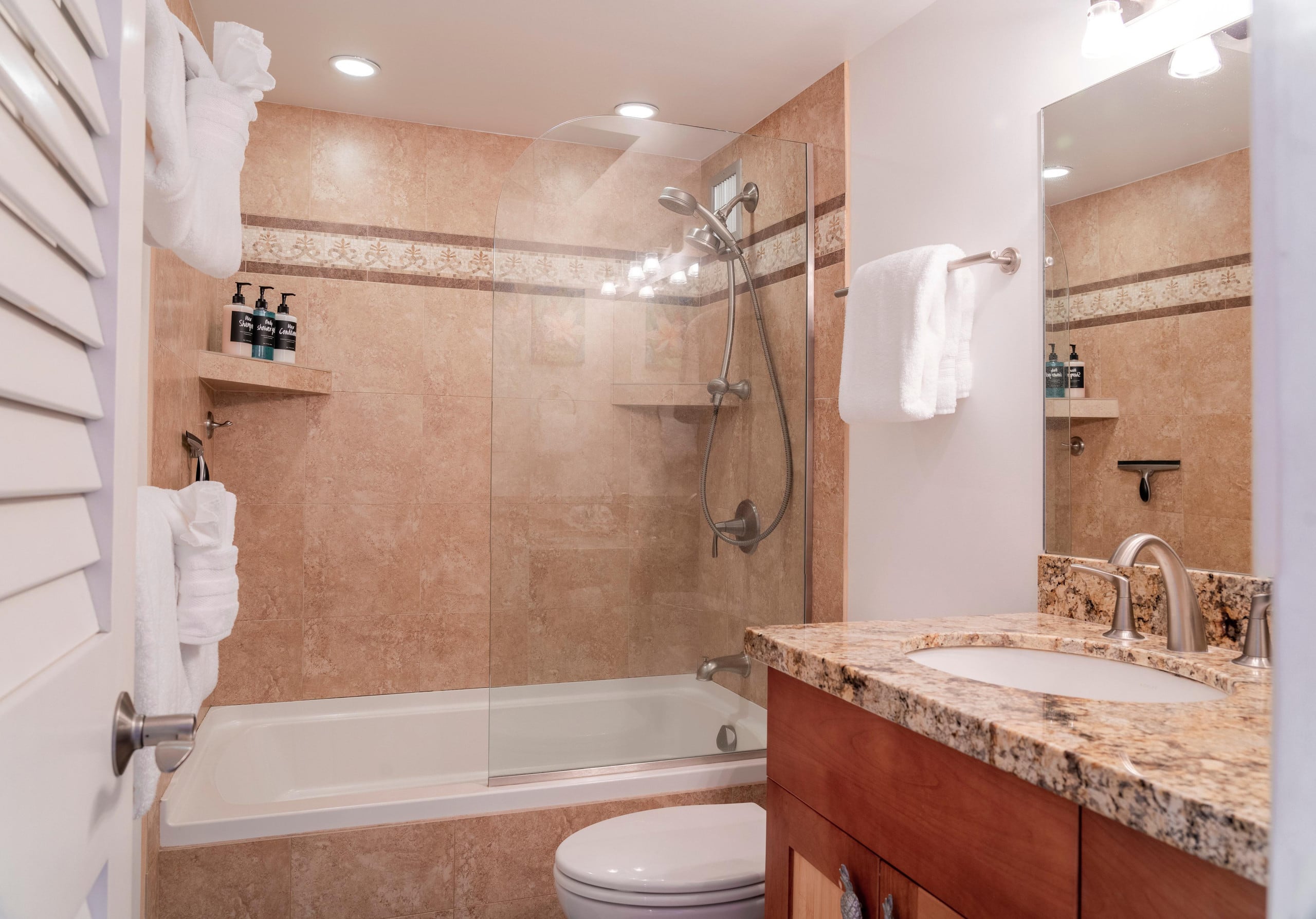 Condo in Kihei · ★4.96 · 1 bedroom · 1 bed · 1 private bath - Image 11