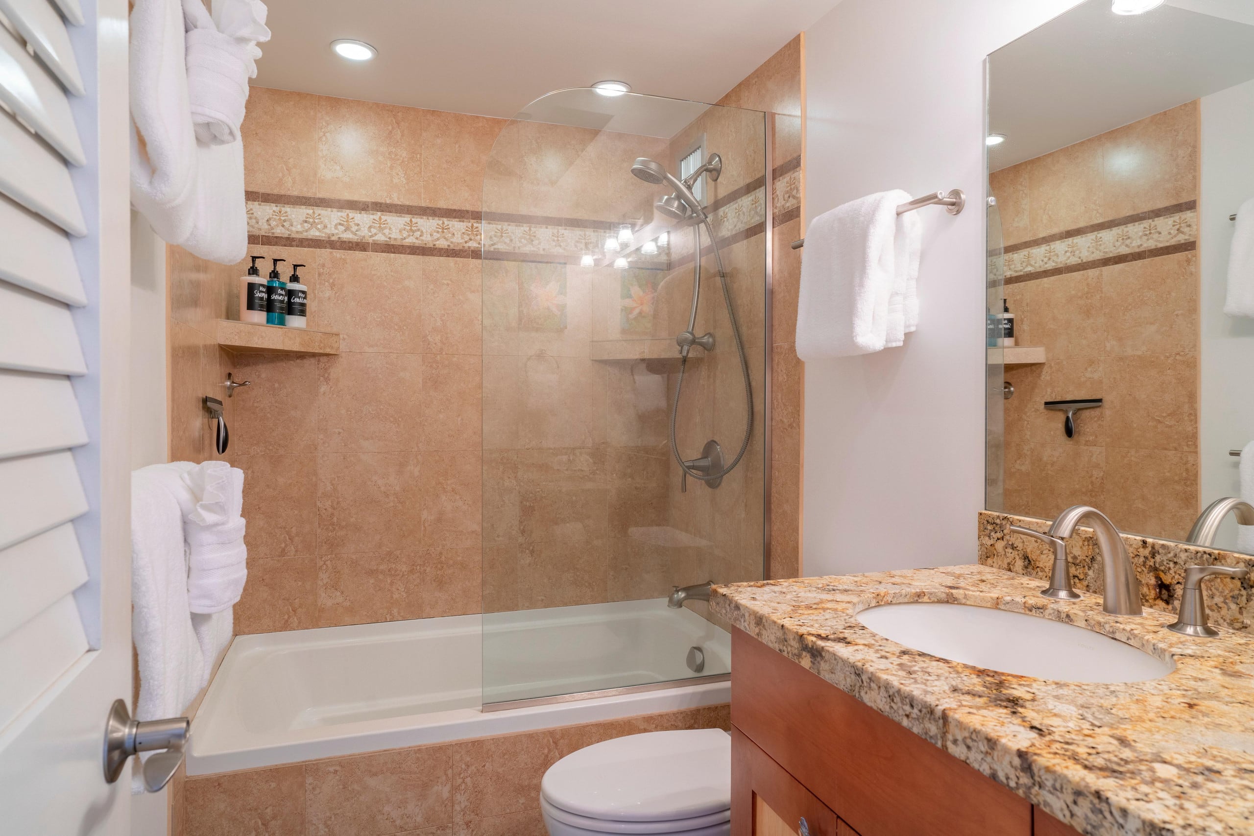 Condo in Kihei · ★4.96 · 1 bedroom · 1 bed · 1 private bath - Image 13