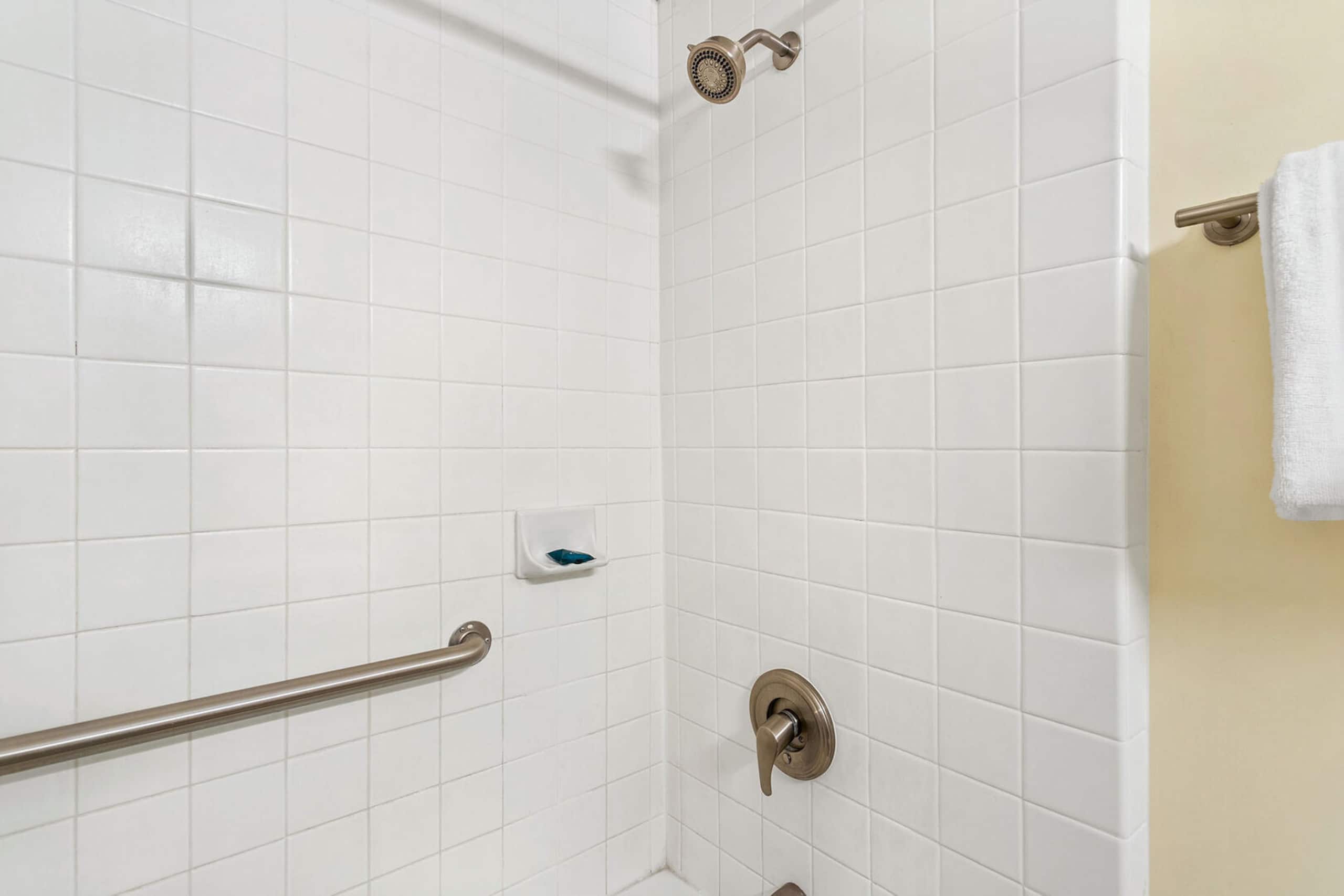 Condo in Kihei · ★4.92 · 2 bedrooms · 2 beds · 2 baths - Image 56