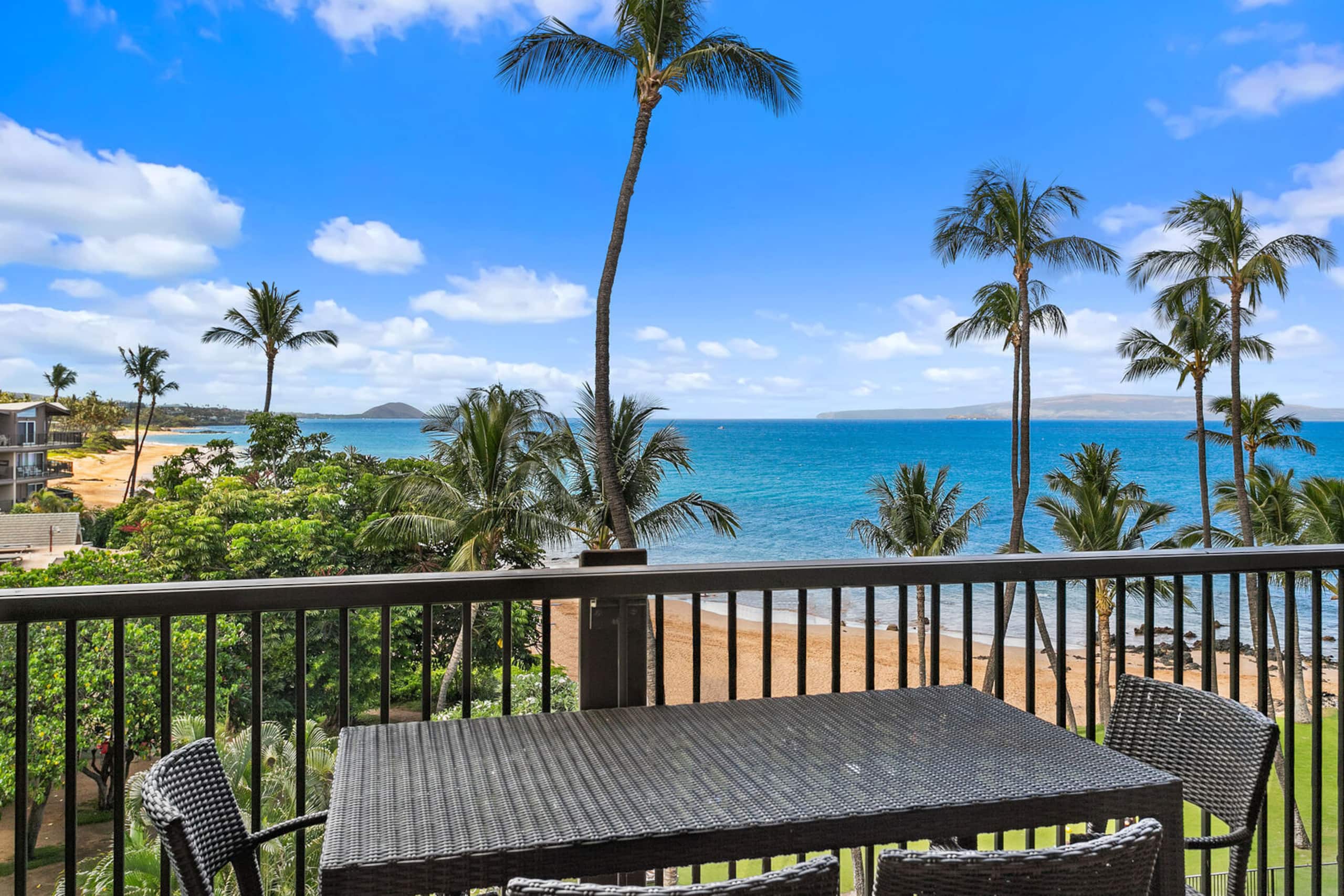 Condo in Kihei · ★4.92 · 2 bedrooms · 2 beds · 2 baths - Image 10