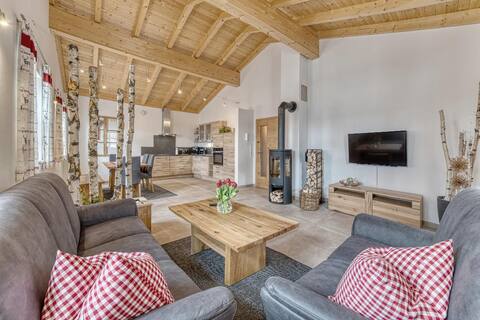 Fewo Birkenstubn with hot tub & sauna on the covered terrace (holiday chalets Zum Lebzelter)