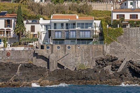 Beach House - By Wehost