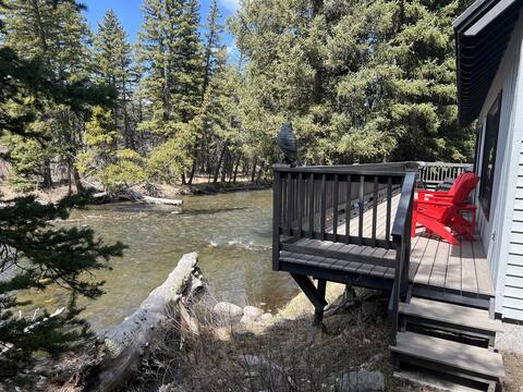 Madison River Fishing Cabin