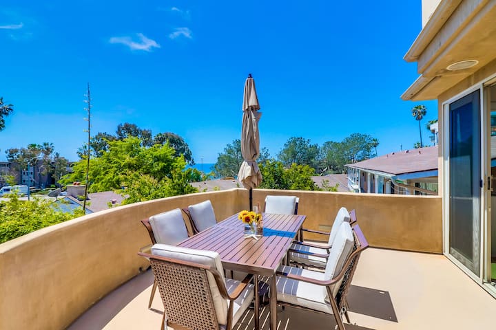 Tourmaline Tower- In the heart of Pacific Beach