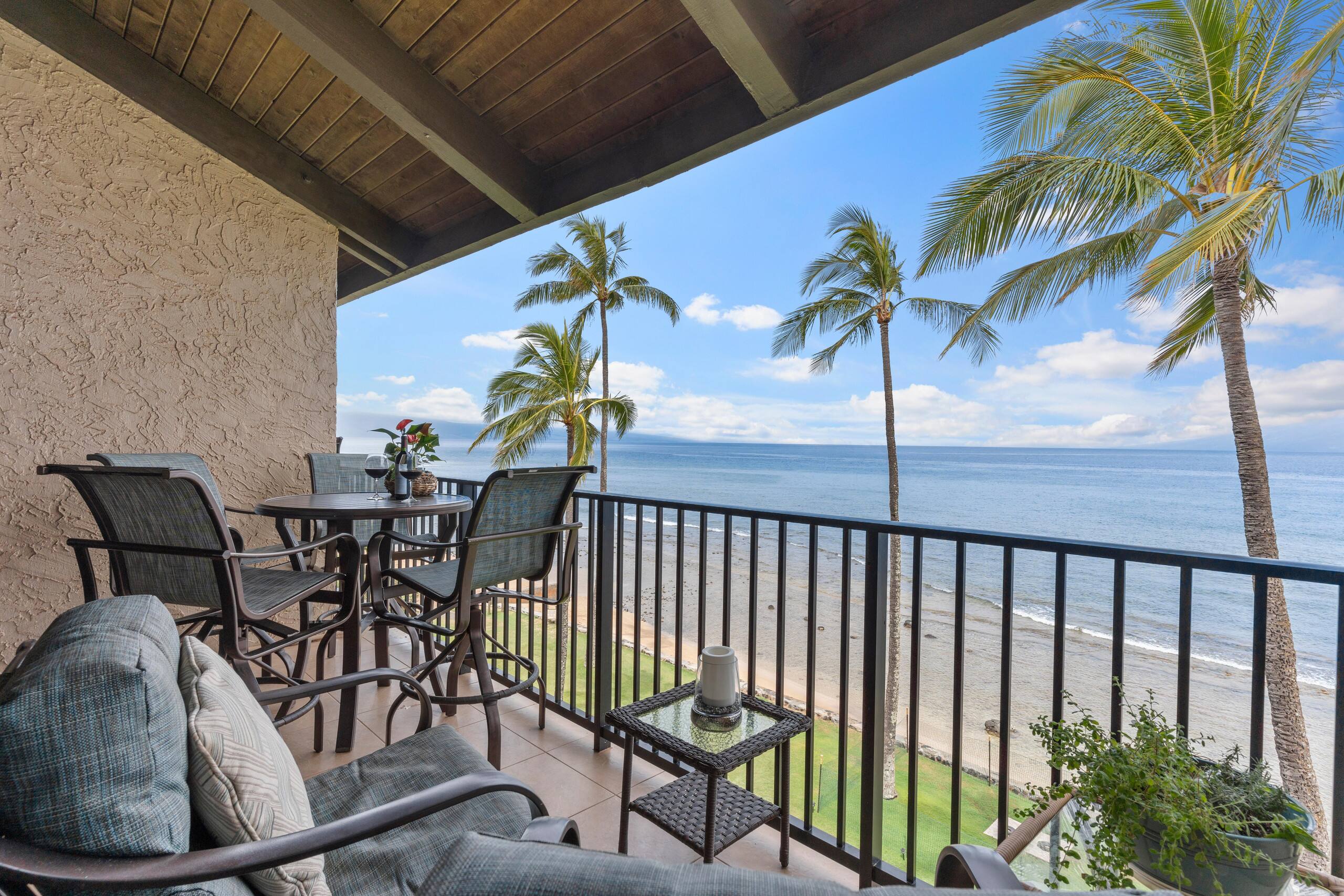 Condo in Lahaina · ★4.7 · 3 bedrooms · 4 beds · 2 baths - Image 44