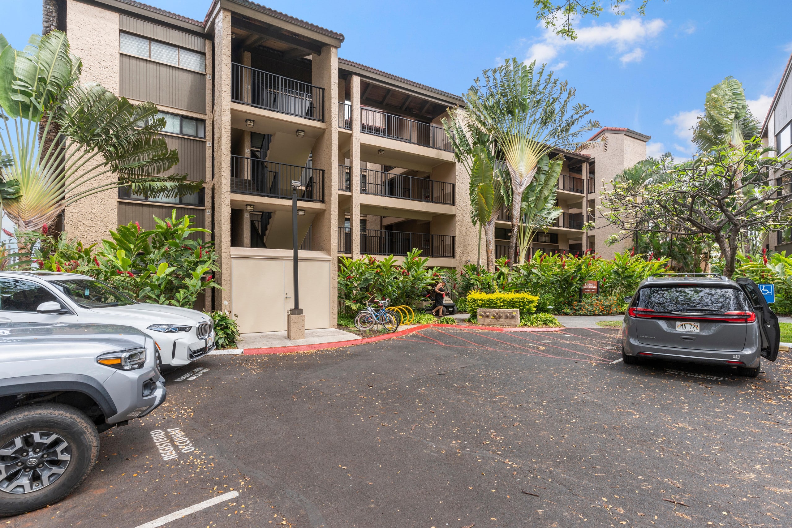 Condo in Lahaina · ★4.7 · 3 bedrooms · 4 beds · 2 baths - Image 40
