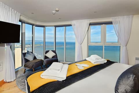 Panoramic sea views - Luxury 5 Star Penthouse