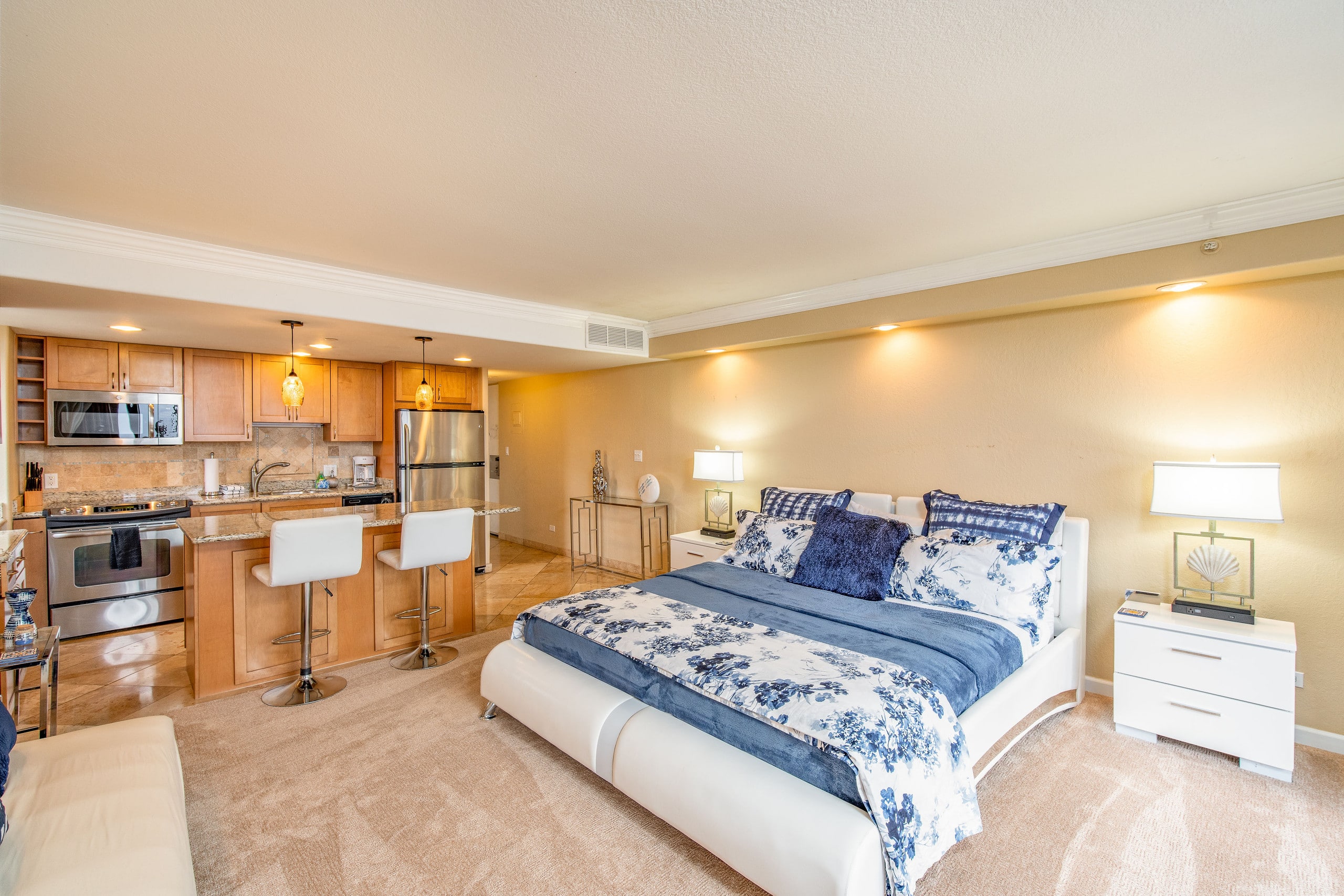 Condo in Lahaina · ★4.81 · 1 bedroom · 2 beds · 1 bath - Image 7