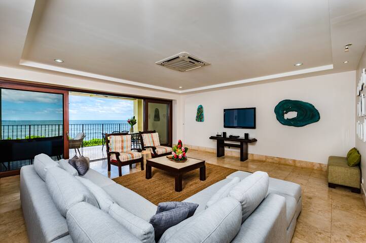 Beachfront Oceanview Private Jacuzzi & Full ktcn