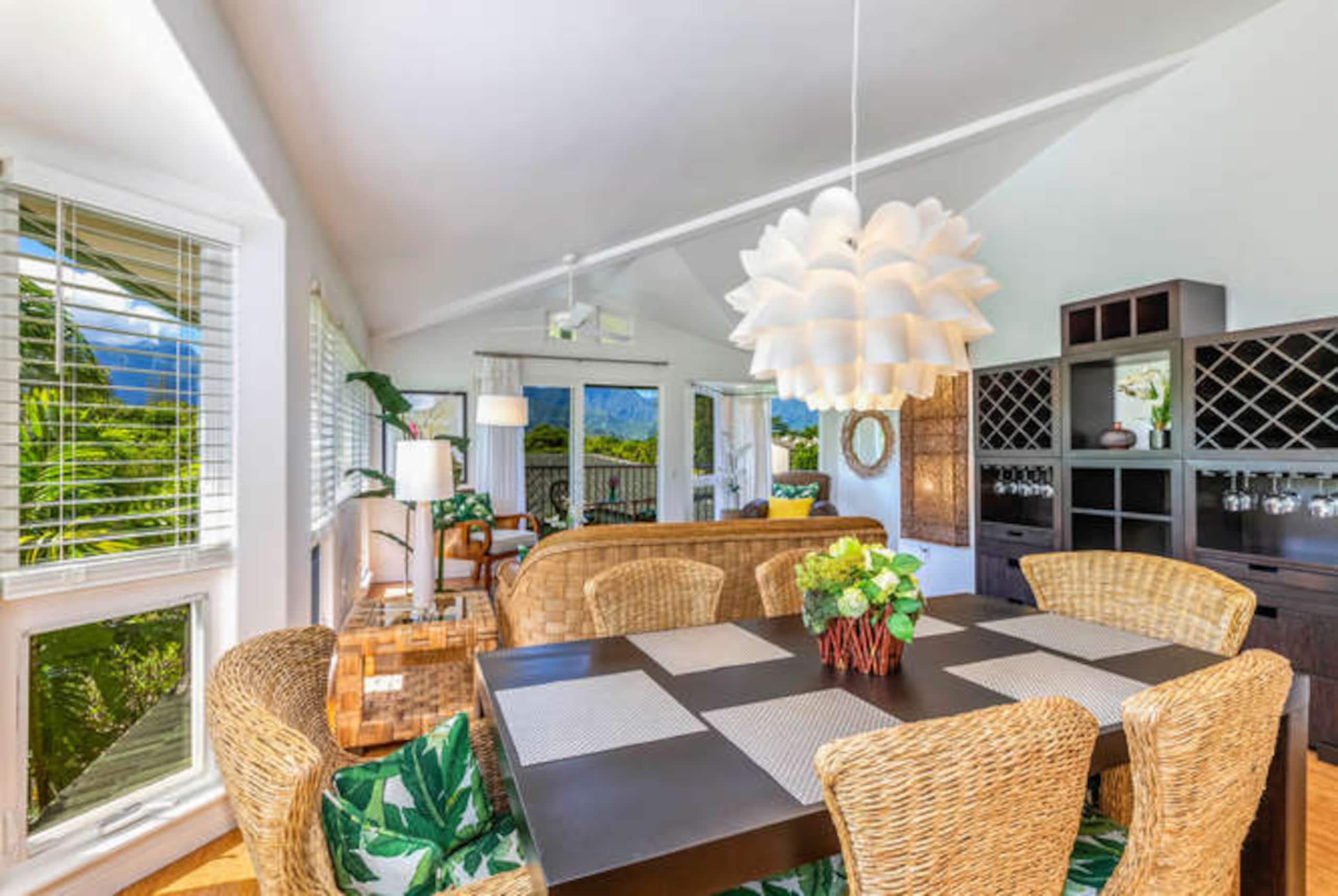 Luxury Gated Community in Princeville Resort - Photo 8