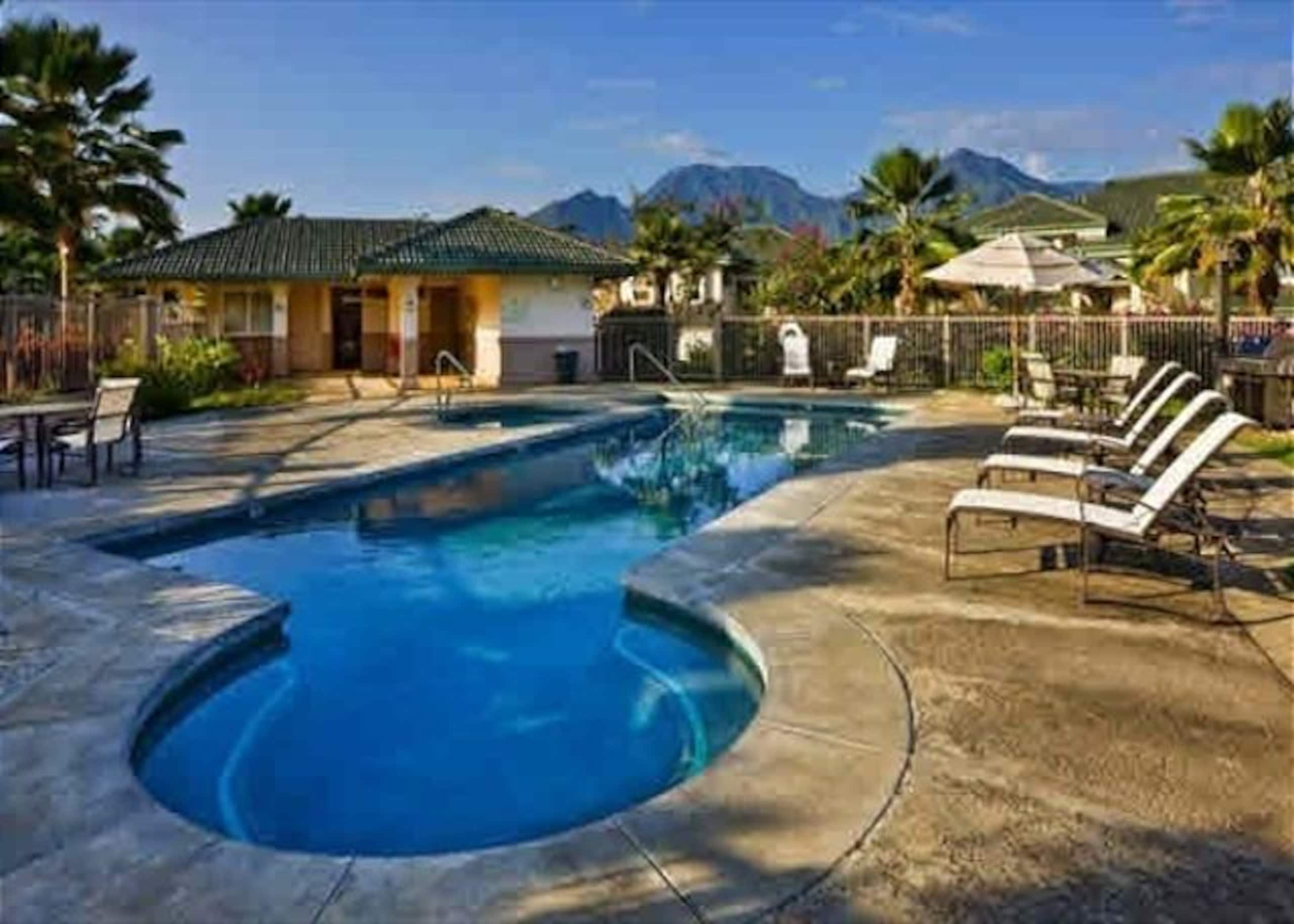 Luxury Gated Community in Princeville Resort - Photo 11