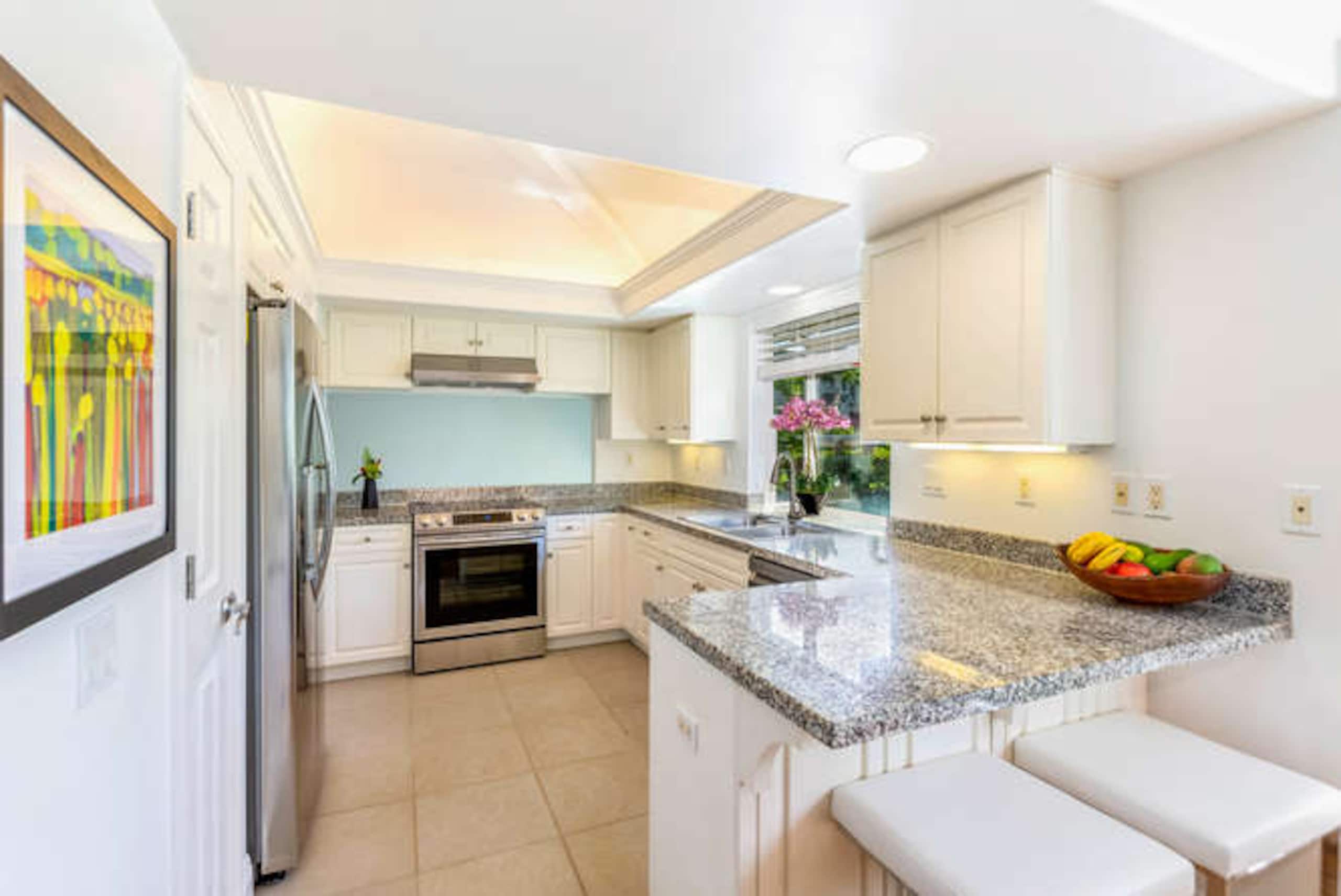 Luxury Gated Community in Princeville Resort - Photo 14