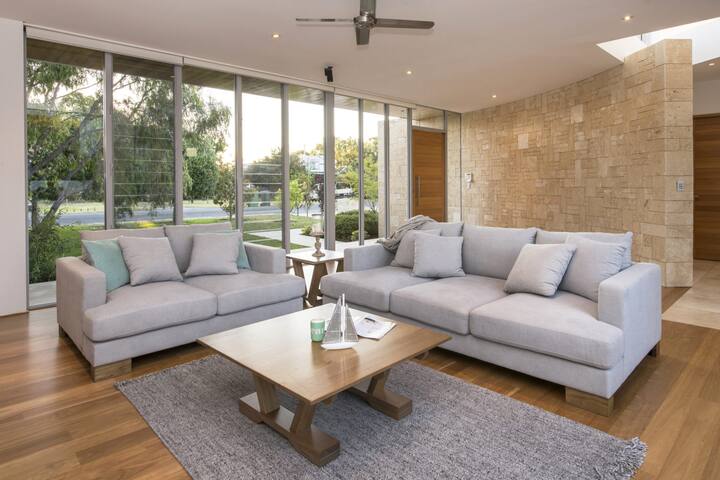 Cinque gallery image 5