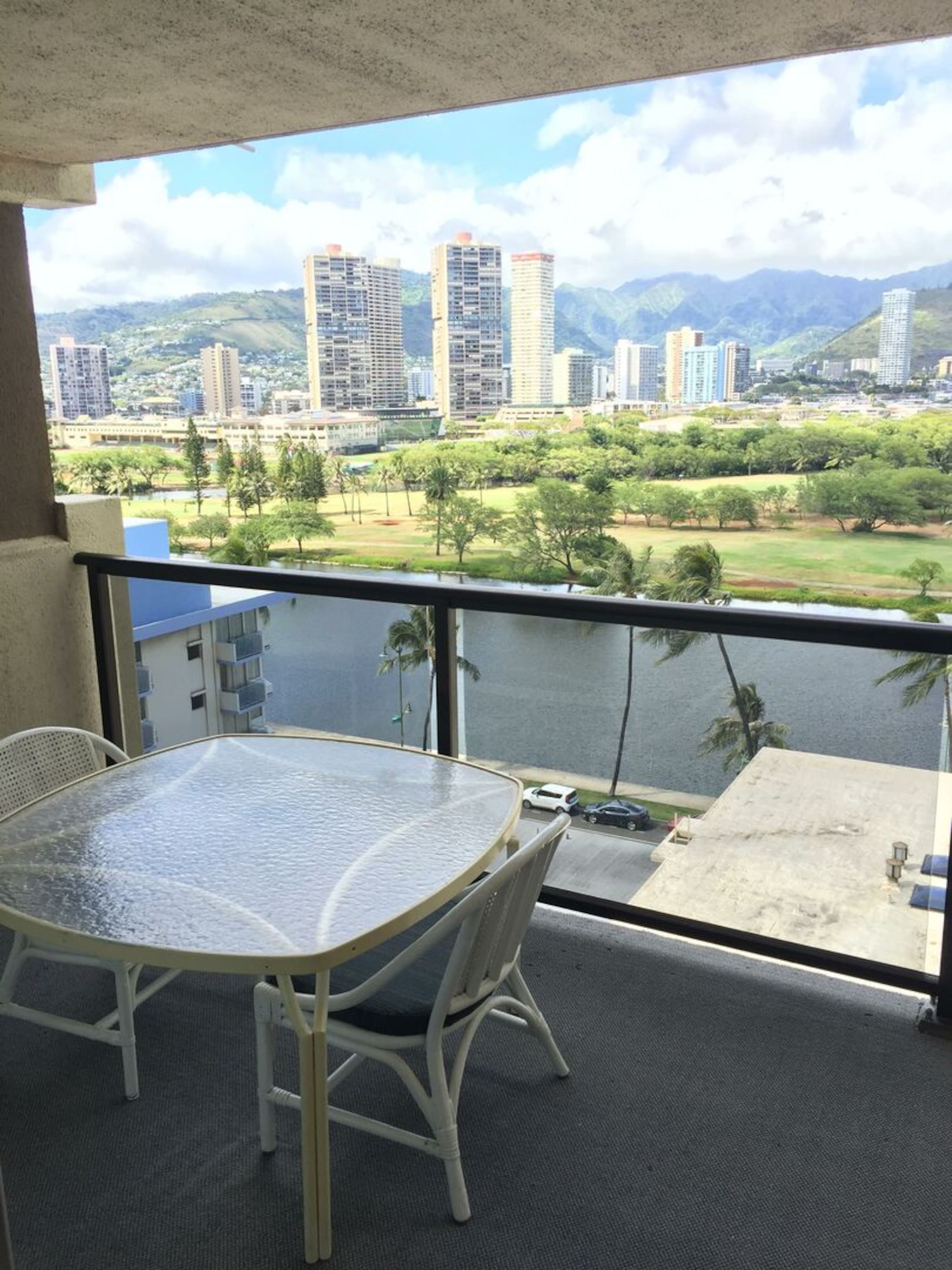 Condo in Honolulu · ★4.61 · 1 bedroom · 2 beds · 1 bath - Image 8