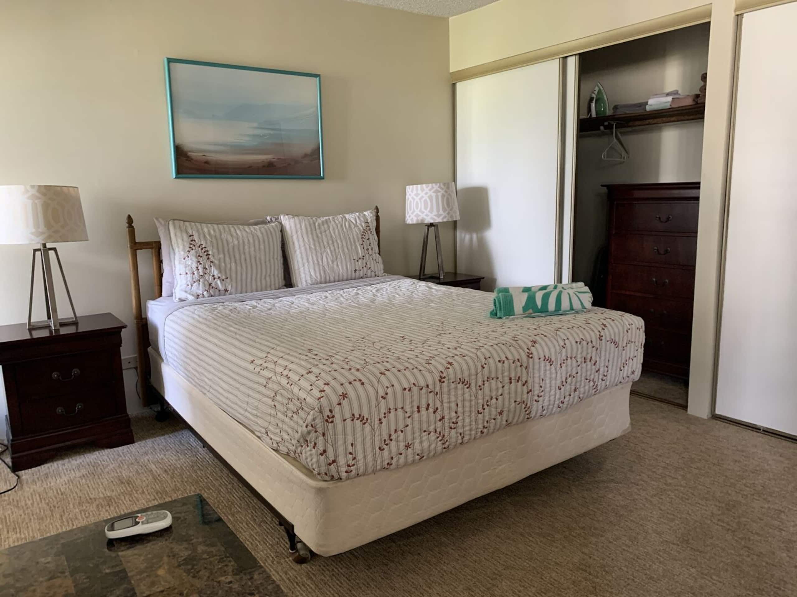 Condo in Honolulu · ★4.61 · 1 bedroom · 2 beds · 1 bath - Image 3