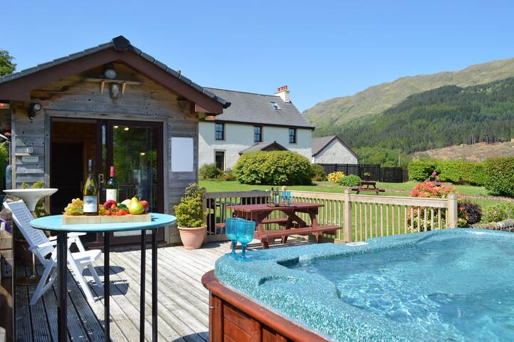 Iain managed Airbnb listing 2