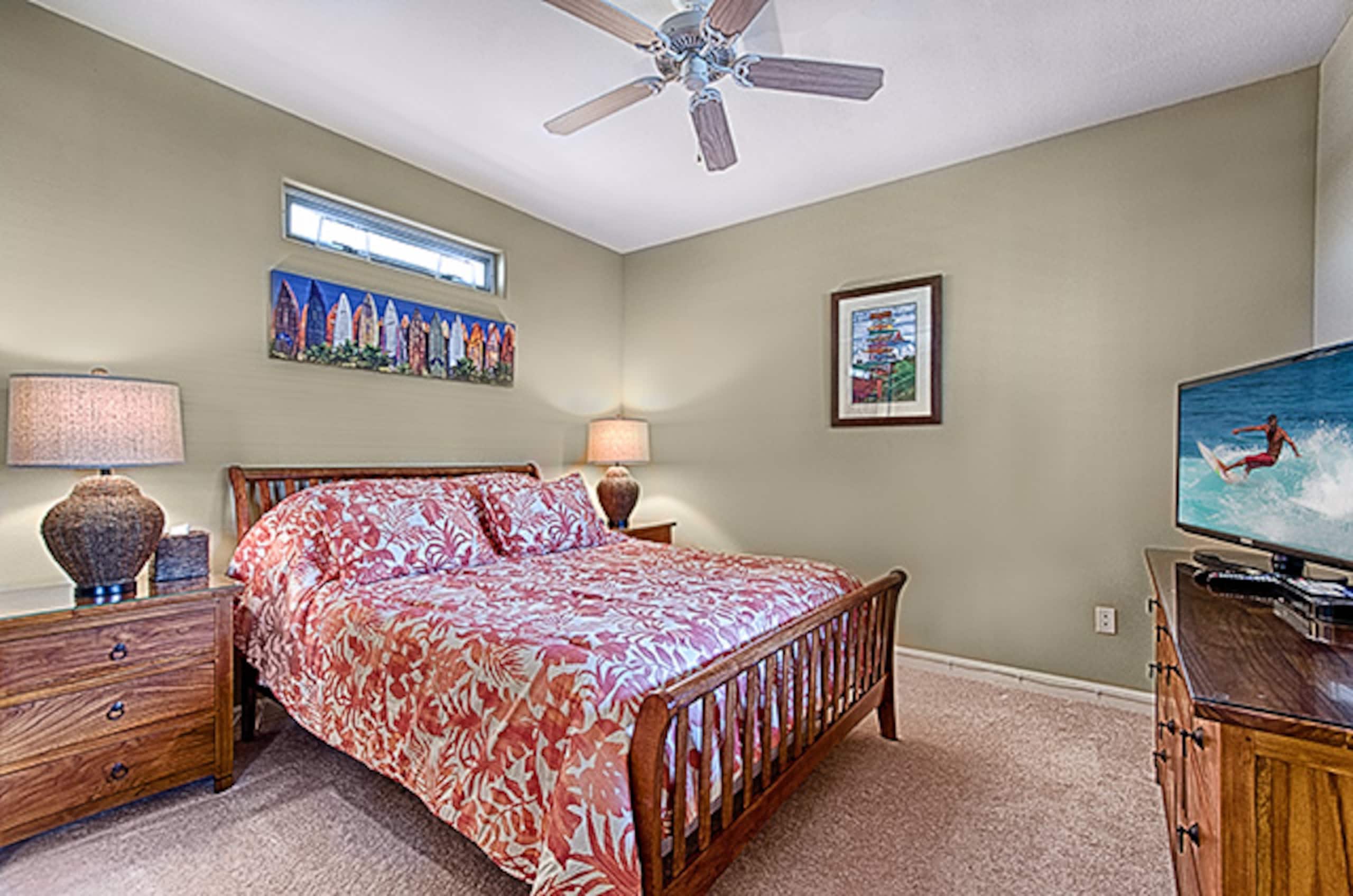 Luxury 2BR/2BA penthouse, Walk to beach - Photo 18