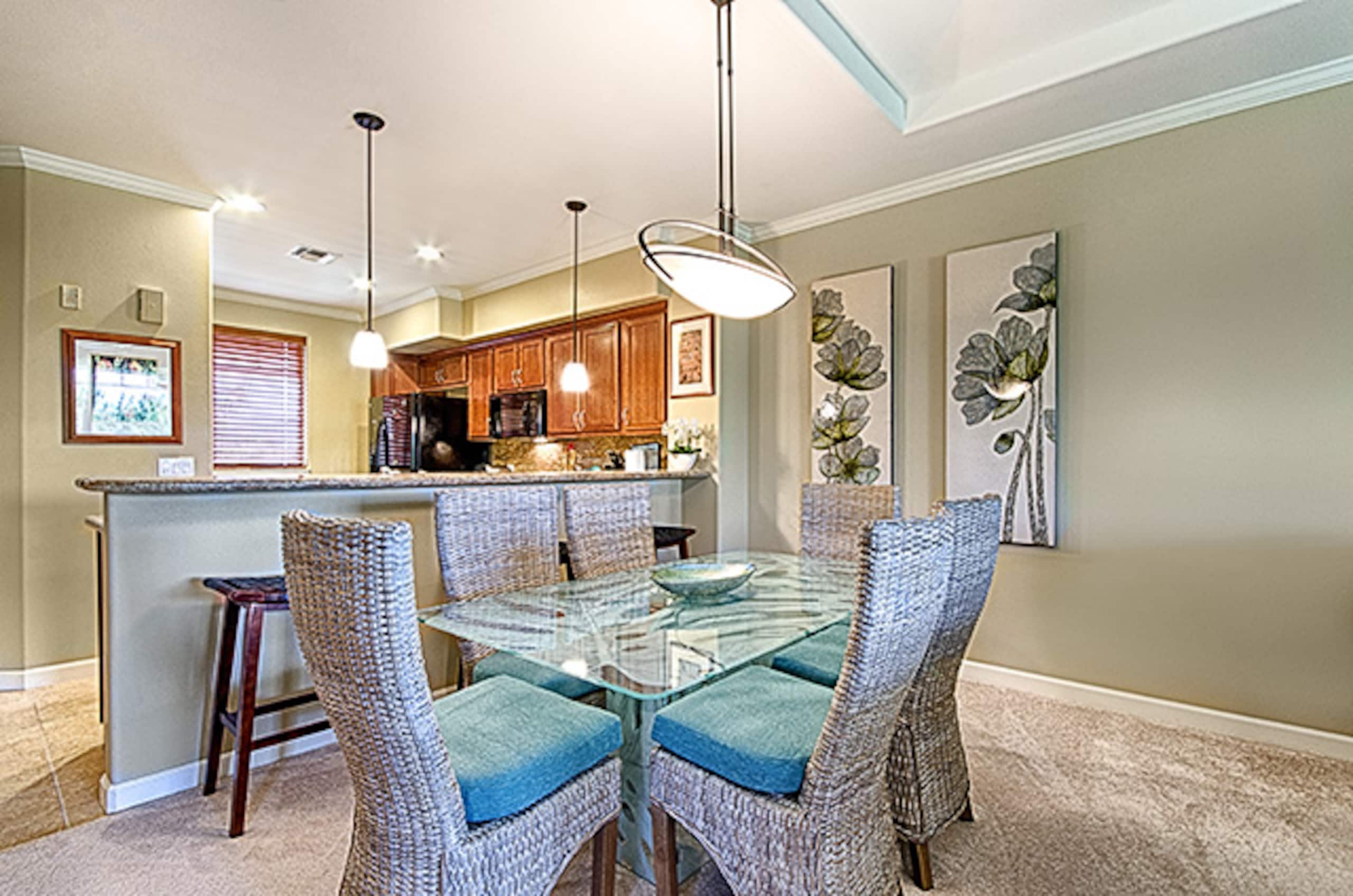 Luxury 2BR/2BA penthouse, Walk to beach - Photo 13