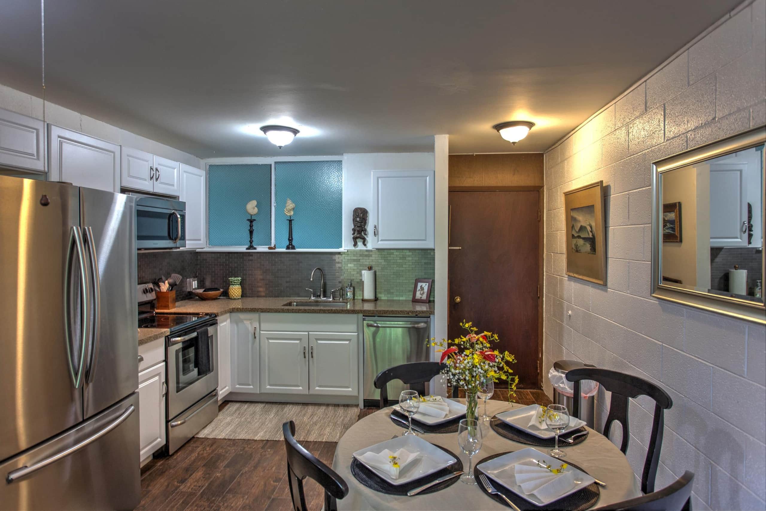 Condo in Hilo · ★4.24 · 2 bedrooms · 3 beds · 1 bath - Image 9