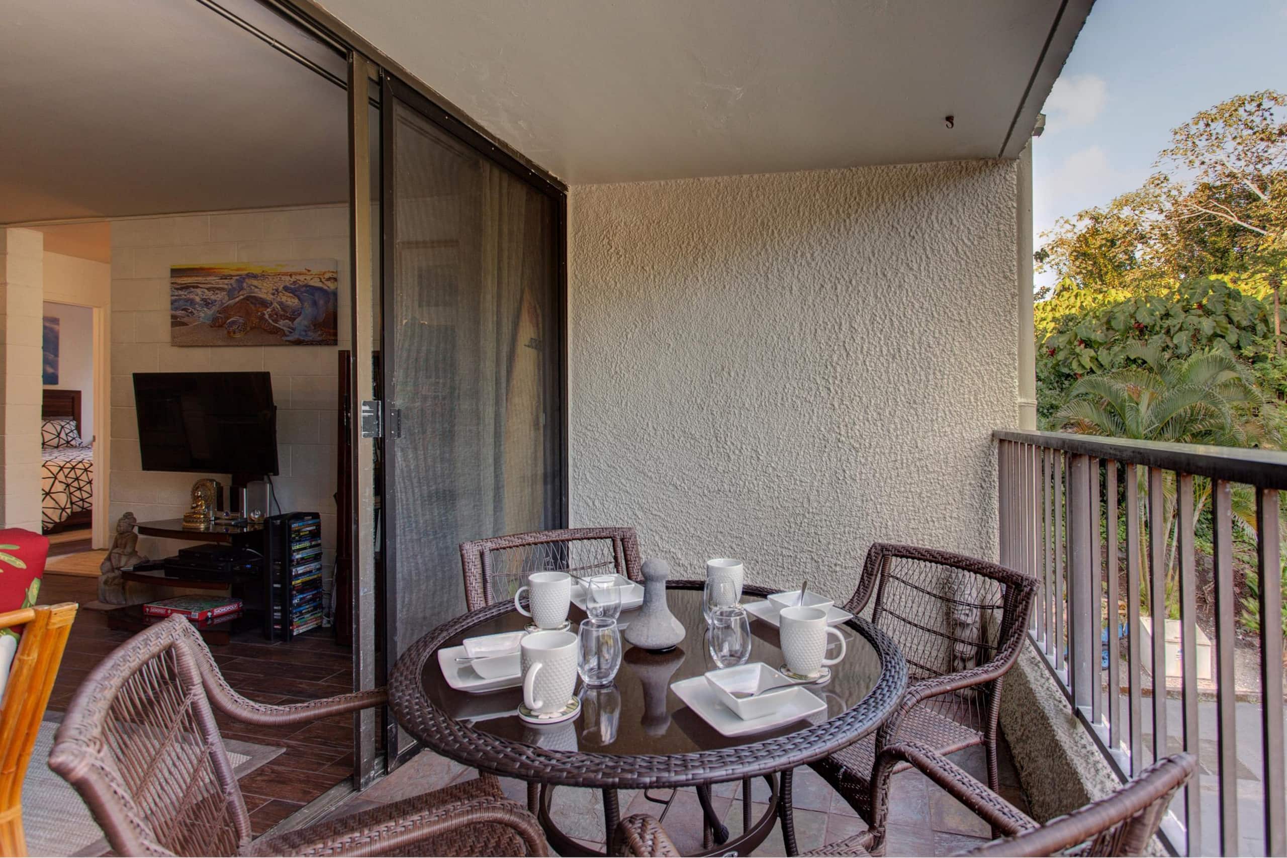 Condo in Hilo · ★4.24 · 2 bedrooms · 3 beds · 1 bath - Image 15
