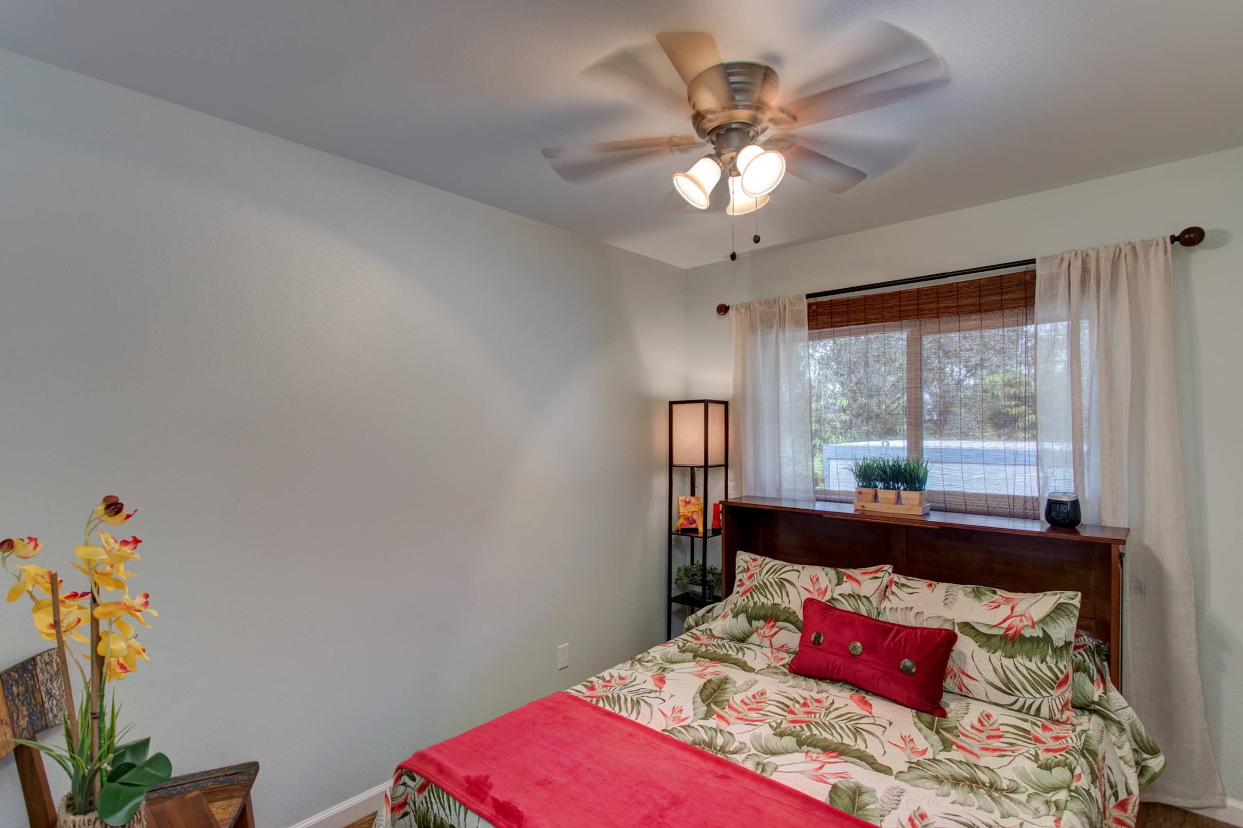 Home in Mountain View · ★4.89 · 3 bedrooms · 3 beds · 2 shared baths - Image 34