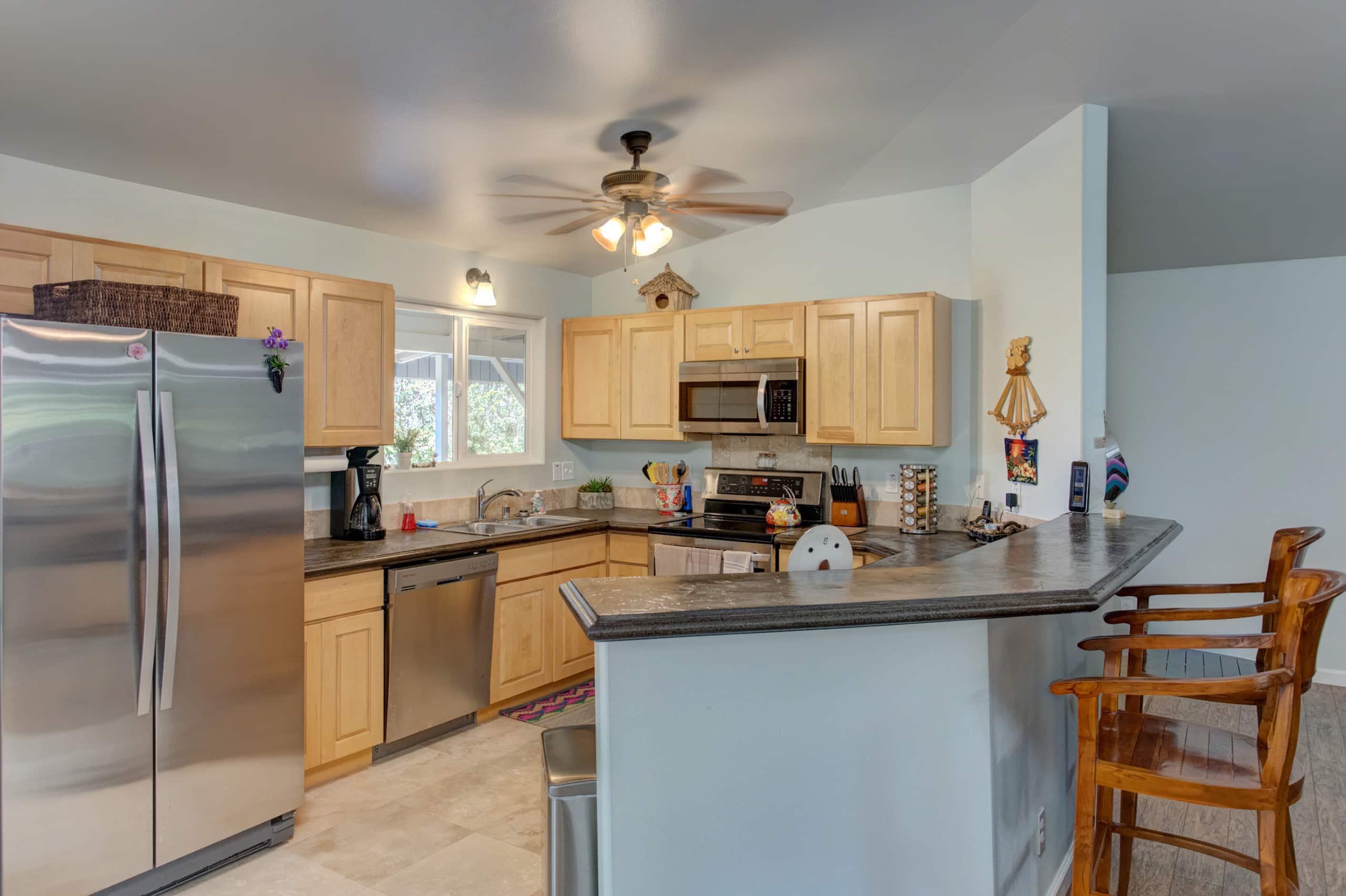 Home in Mountain View · ★4.89 · 3 bedrooms · 3 beds · 2 shared baths - Image 26