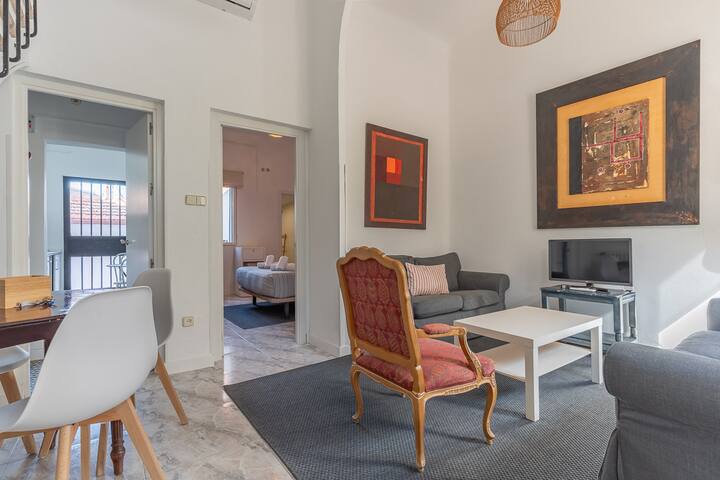 House with character & charm – 3B 2B -Chamartín gallery image 4