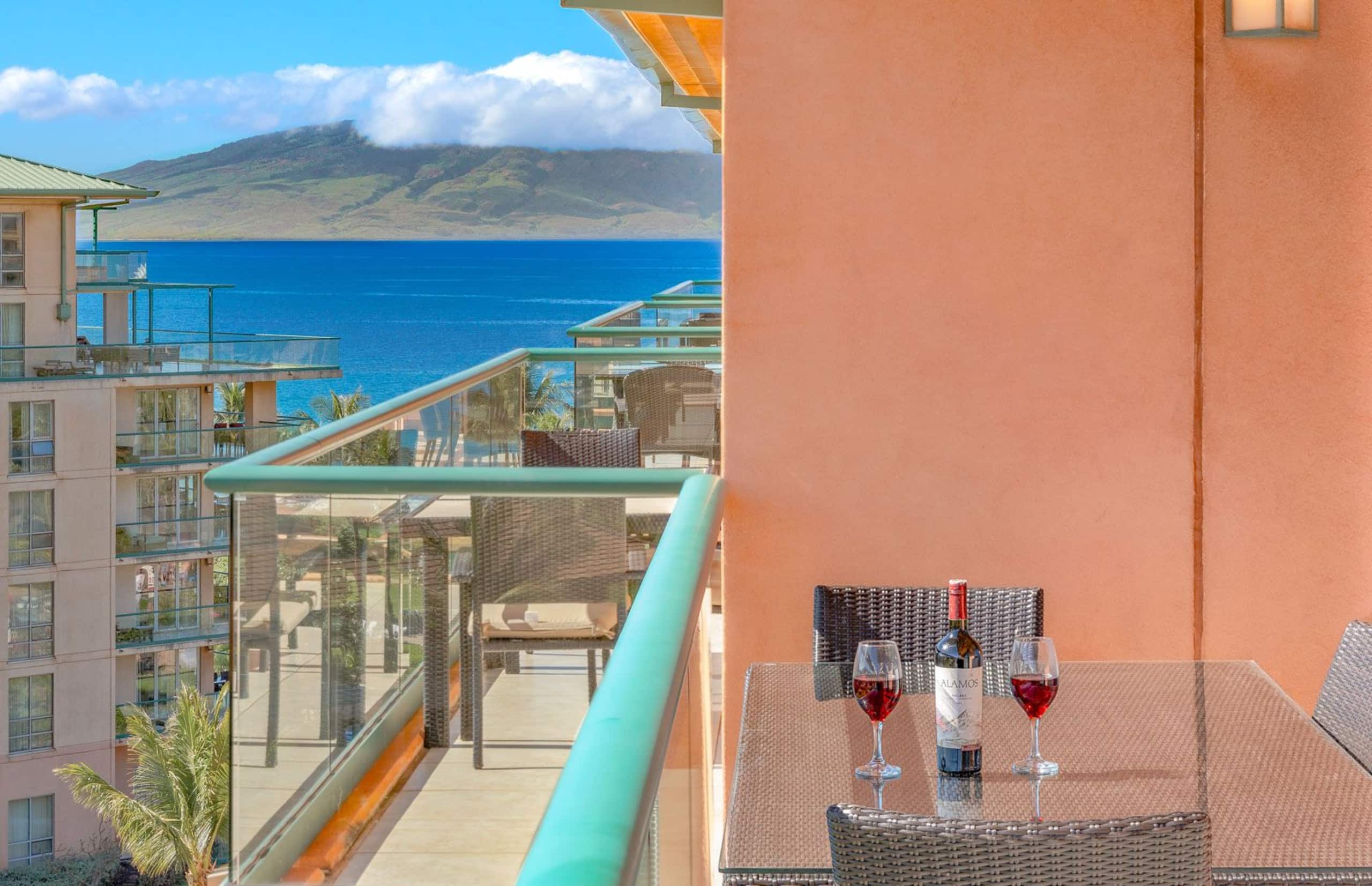 Condo in Lahaina · ★5.0 · 1 bedroom · 2 beds · 1 bath - Image 3