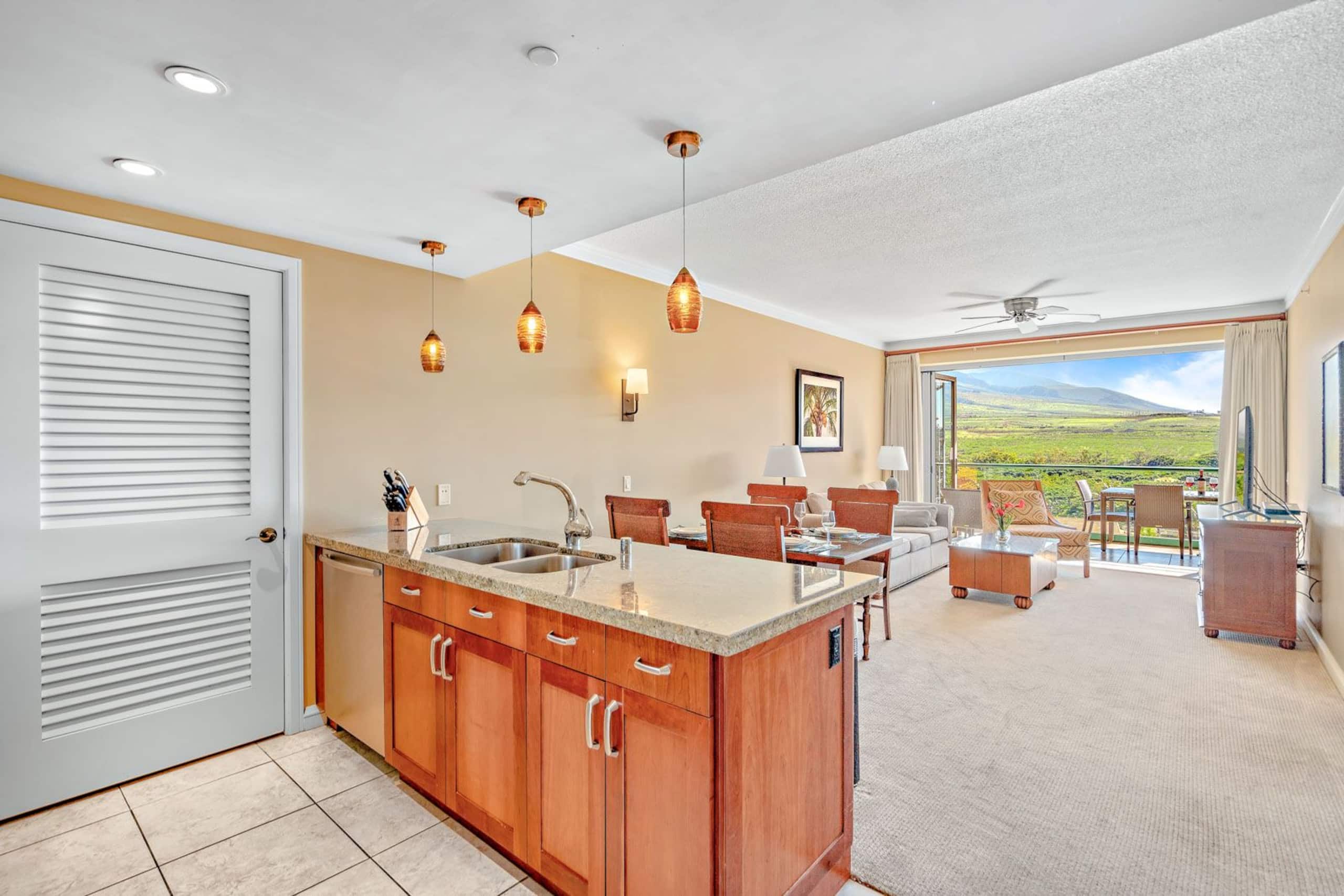 Condo in Lahaina · ★5.0 · 1 bedroom · 2 beds · 1 bath - Image 8