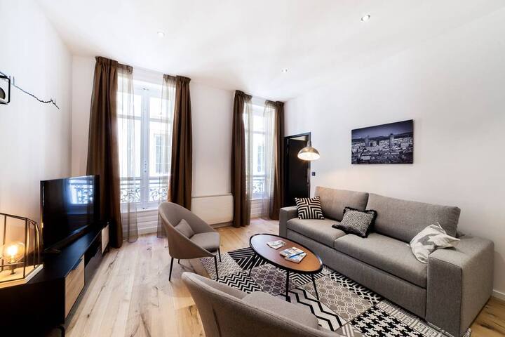 Pure happiness -AC and balneotherapy AIL