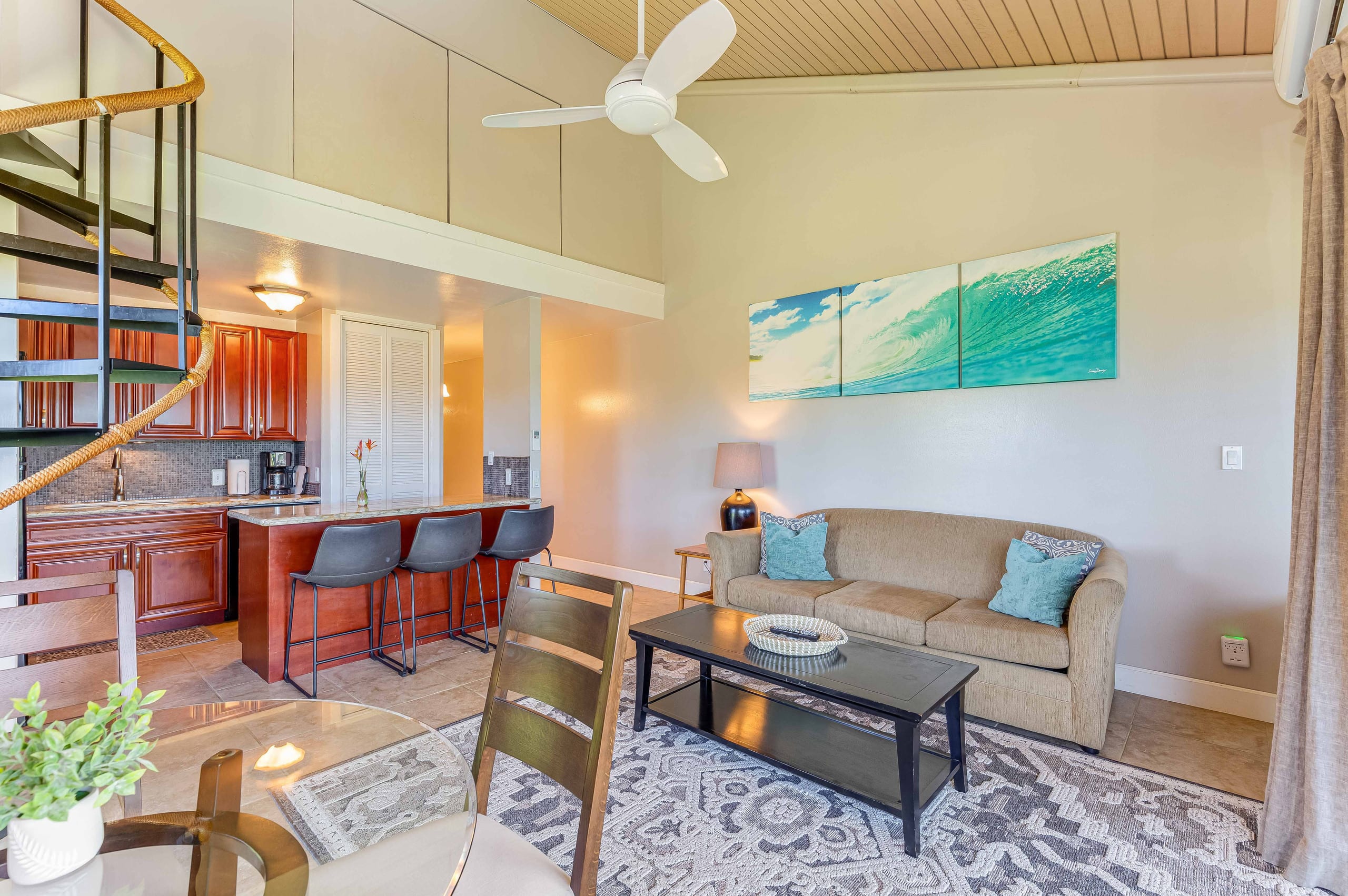 Condo in Kahuku · ★4.66 · 2 bedrooms · 4 beds · 2.5 shared baths - Image 1